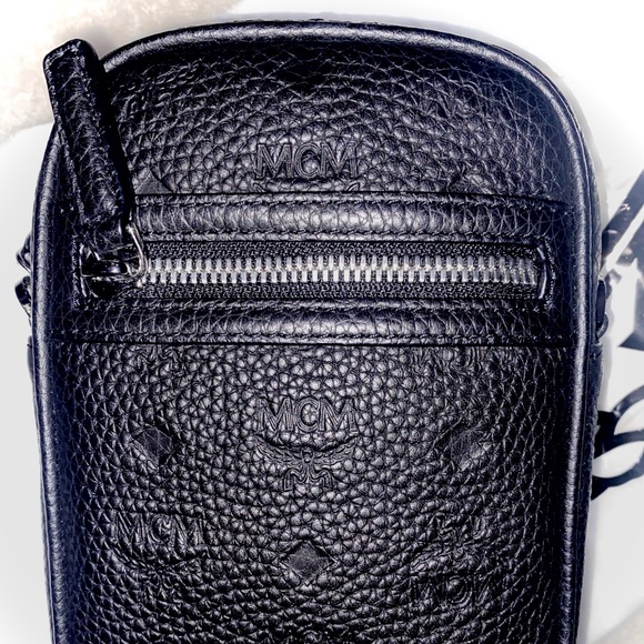 BLACK MCM STARK LOGO EMBOSSED LEATHER CROSSBODY WITH STRAP with Tags / Dust Bag - Picture 4 of 5